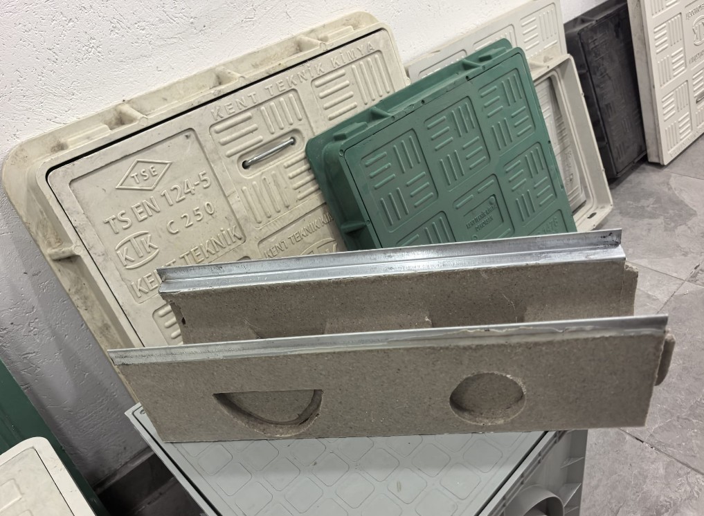Polimer Kanal Ek Parçası 500x500x100 mm D400/E600 | KTK-5010-PK-CDE - Kent Kompozit Polimer Kanal Ek Parça